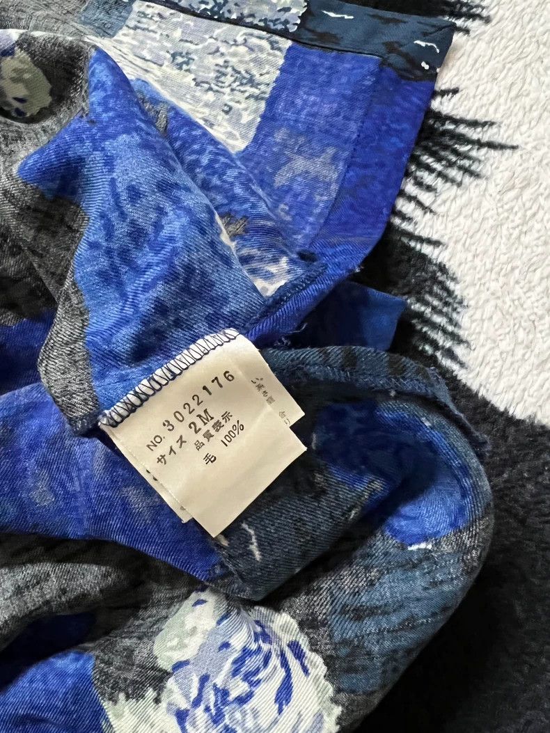 Kenzo KENZO size M Woolen Flower Set: Dolman Sleeve Vest + One Ro Size 25" / US 0 / IT 36 - 5 Thumbnail