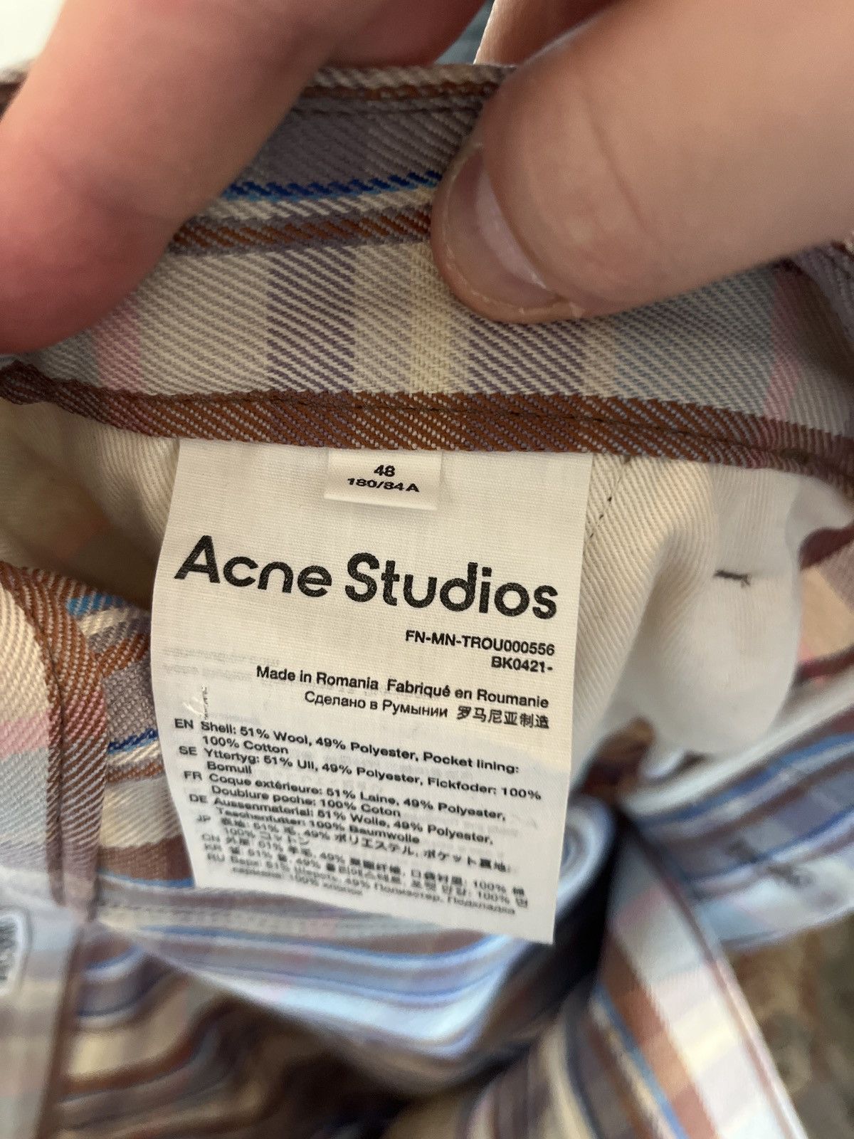 Acne Studios Acne studios plaid pants size 48 EU excellent condition Size US 32 / EU 48 - 4 Thumbnail