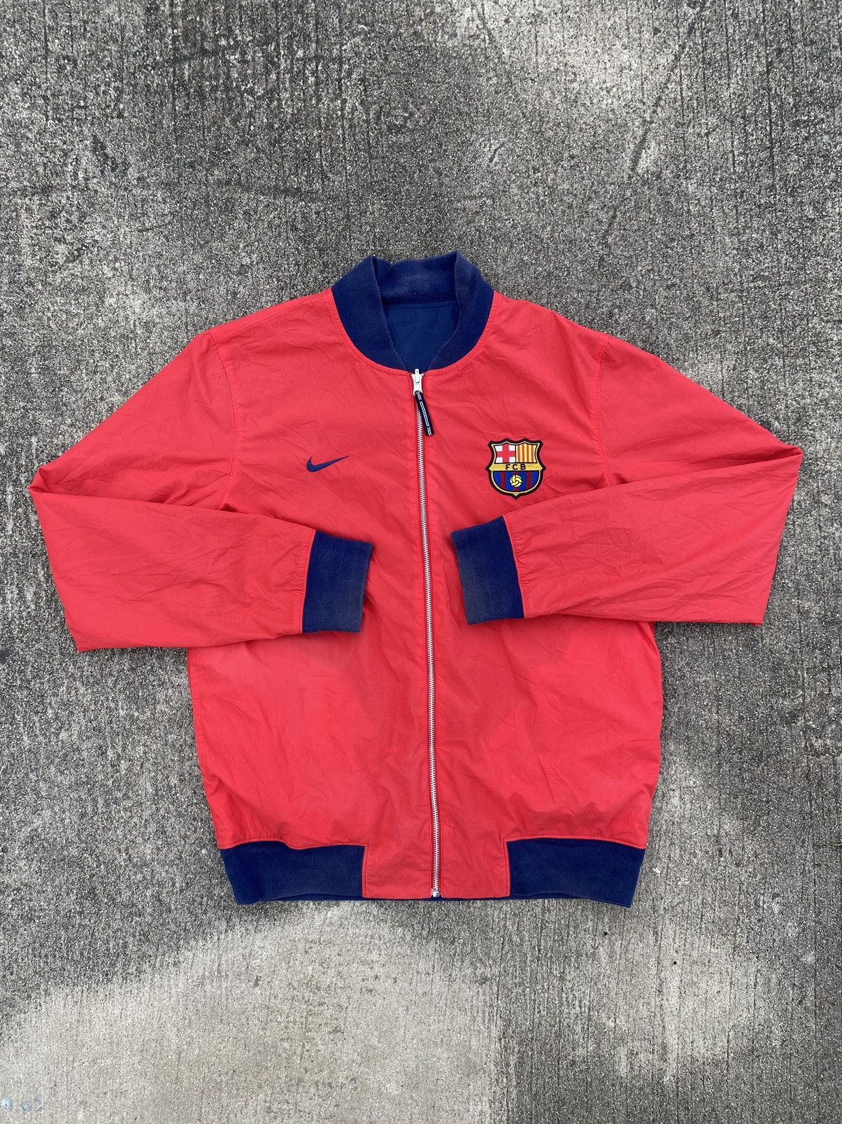 Nike Vintage FCB Nike Swoosh Windbreaker Jacket Size US L / EU 52-54 / 3 - 2 Thumbnail