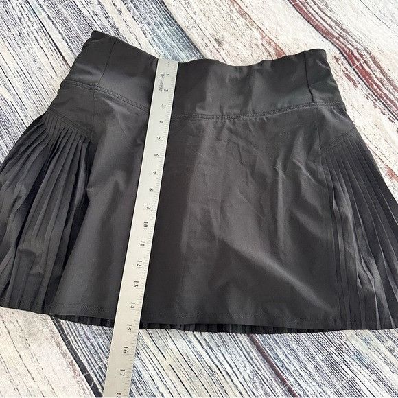 Athleta Athleta Women’s Backspin Tennis Skirt Skort Pleated Black Size 28" / US 6 / IT 42 - 11 Thumbnail
