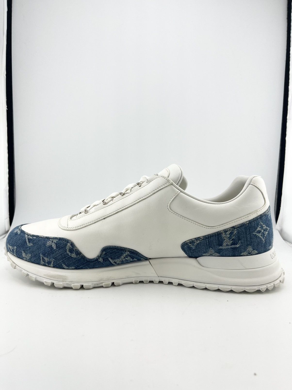 Louis Vuitton LOUIS VUITTON RUNAWAY WHITE DENIM BLUE SNEAKERS SIZE 9.5 Size US 9.5 / EU 42-43 - 14 Thumbnail