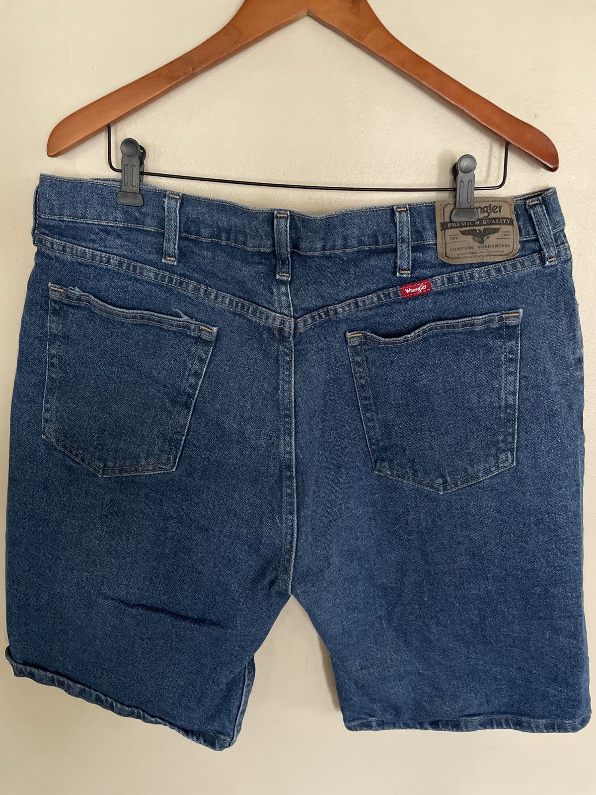 Designer × Vintage × Wrangler Wrangler Denim Blue Jean Shorts Jorts Waist 38 Relaxed Fit Size US 38 / EU 54 - 7 Thumbnail
