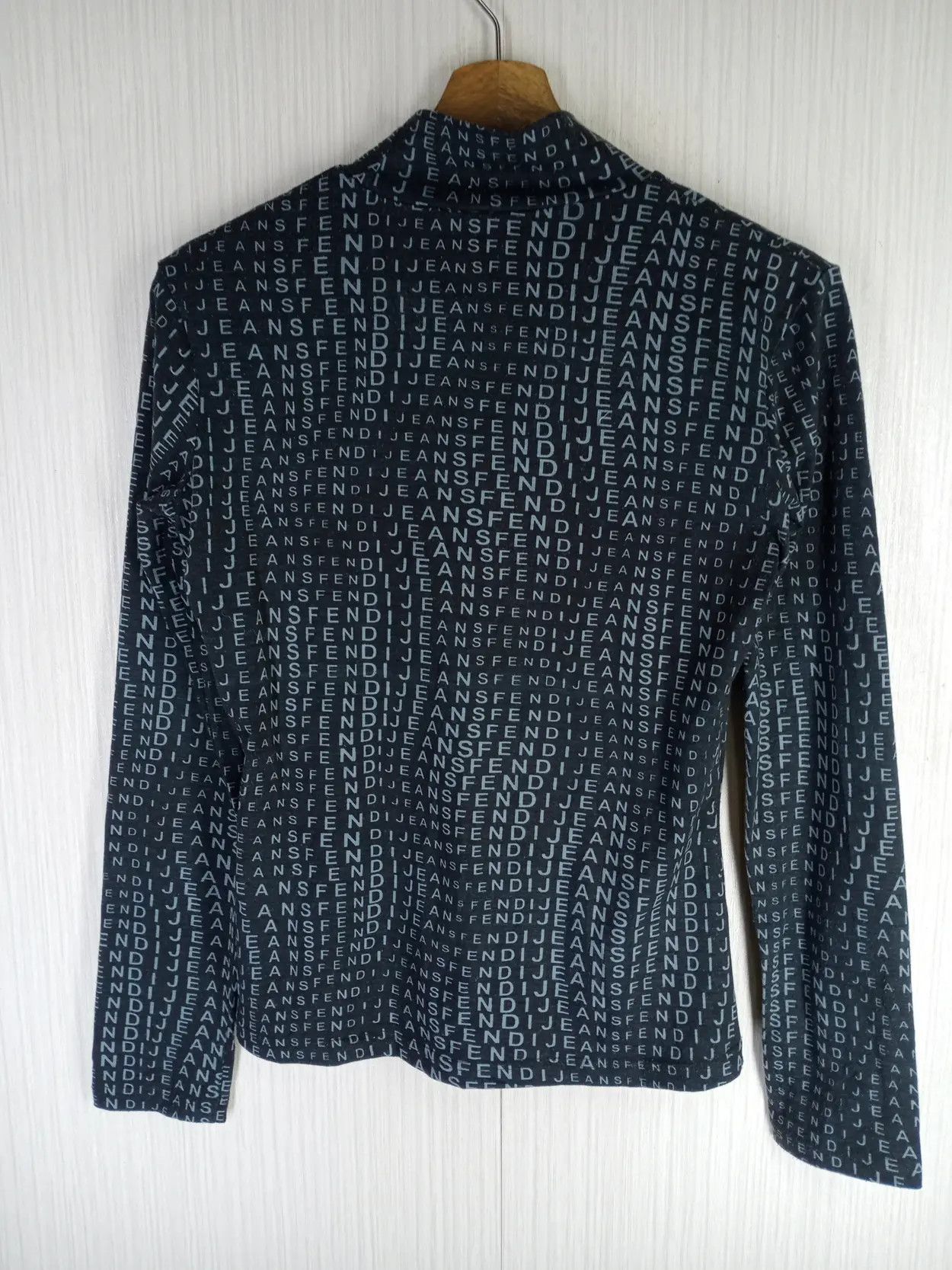 Fendi Rare Fendi Jeans Monogram Wavy Print Turtleneck Long Sleeve Size S / US 4 / IT 40 - 8 Thumbnail