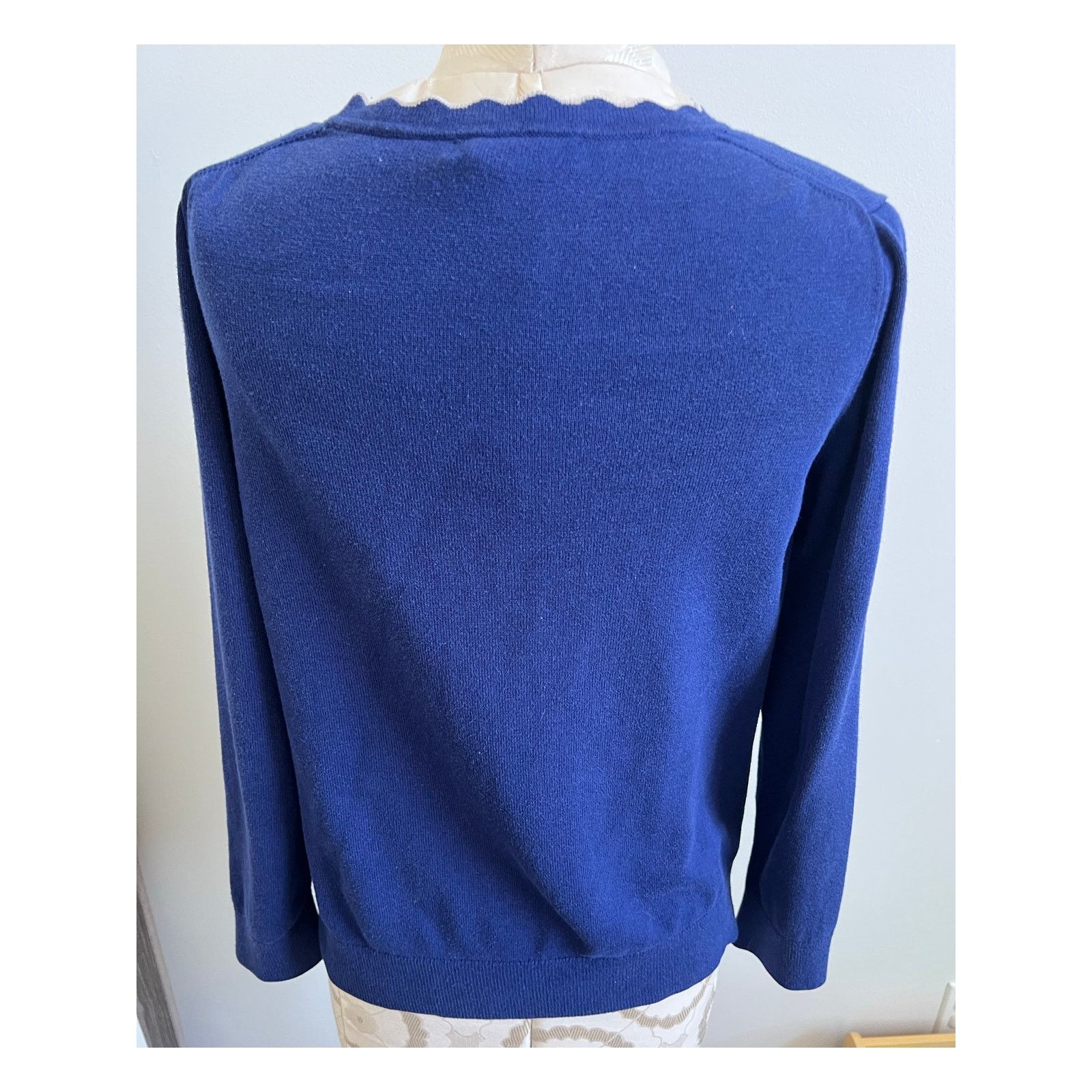Banana Republic Banana Republic Scallop Collar Long Sleeve Sweater Medium Size M / US 6-8 / IT 42-44 - 4 Thumbnail