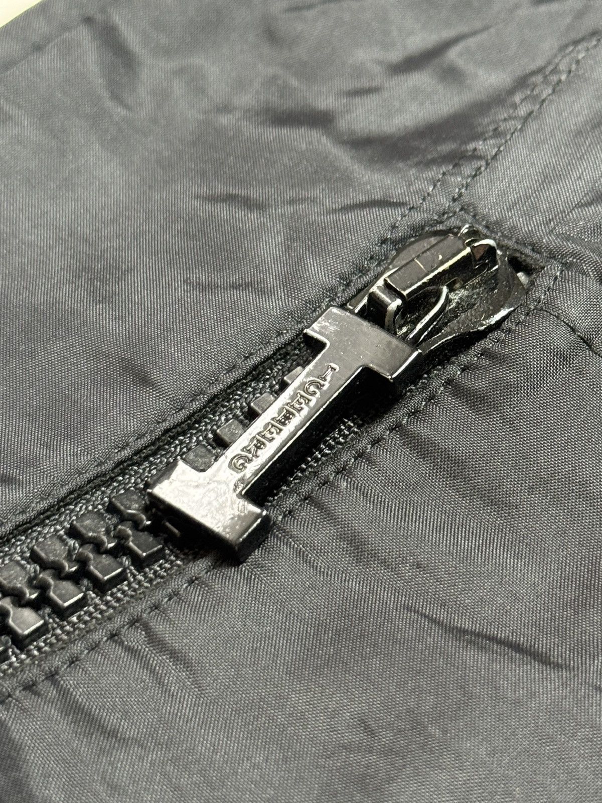 Iceberg VINTAGE ICEBERG NYLON AVANT GARDE PANTS Size 26" / US 2 / IT 38 - 9 Thumbnail