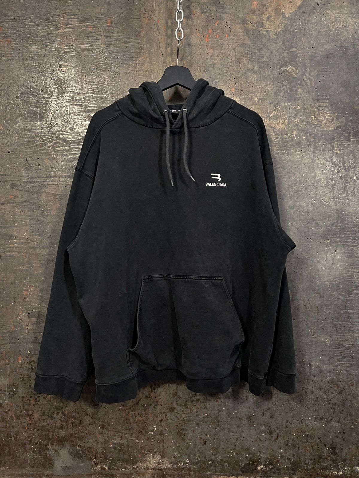 image of Balenciaga Oversized Sporty B Logo Hoodie in Black, Men's (Size XL)