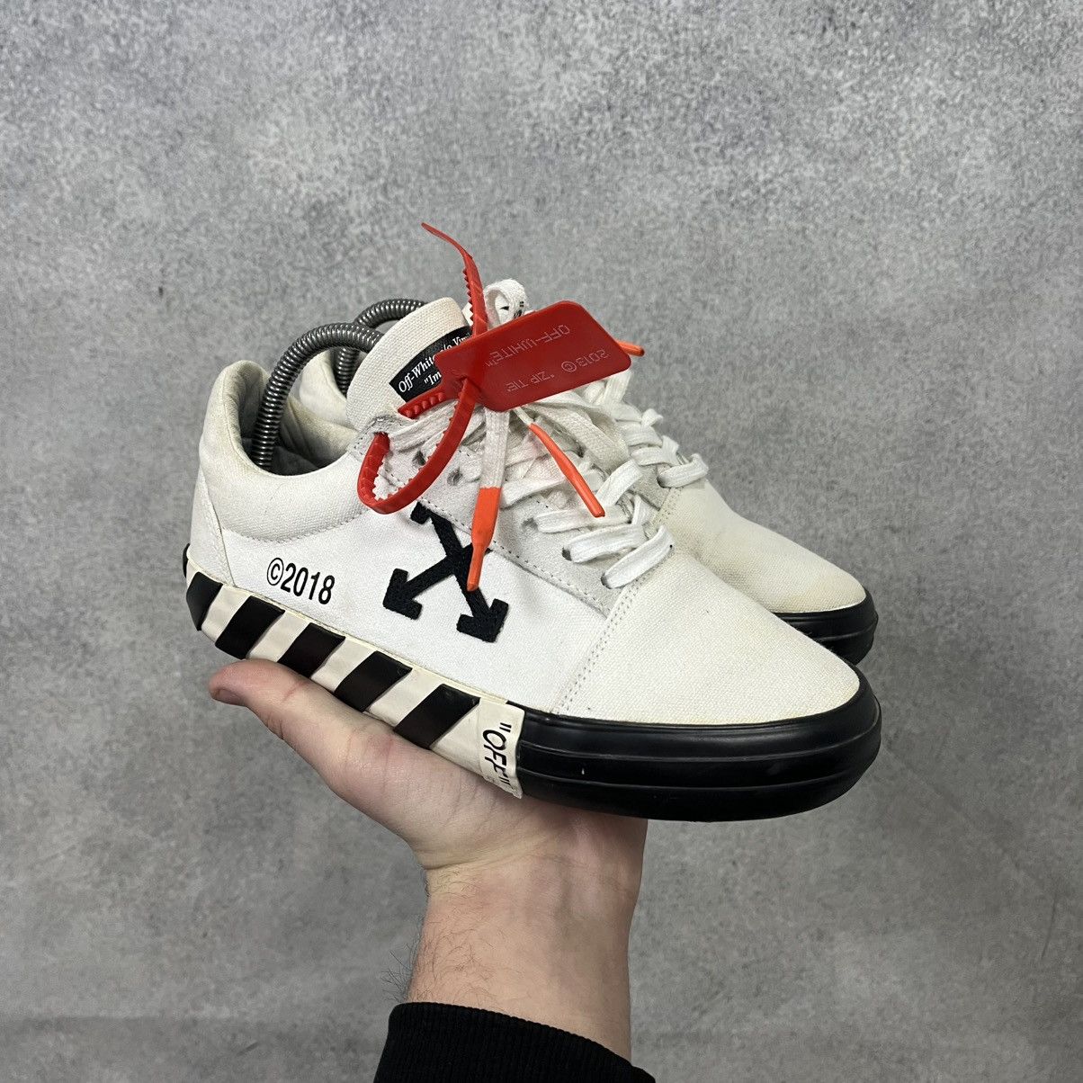Off-White Off White Vulcanized Sneaker Size US 5.5 / EU 38 - 1 Thumbnail