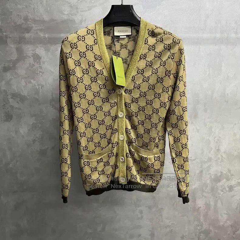 Gucci Gucci Gold thread full logo button V-neck coat Size US S / EU 44-46 / 1 - 1 Thumbnail