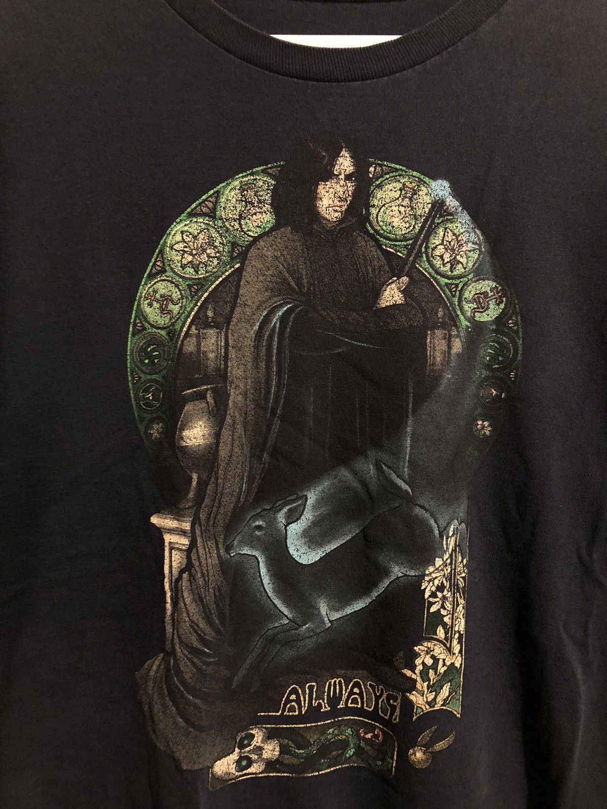 Vintage Vintage Faded Y2K Harry Potter Snape Slytherin T Shirt Size US XL / EU 56 / 4 - 2 Thumbnail