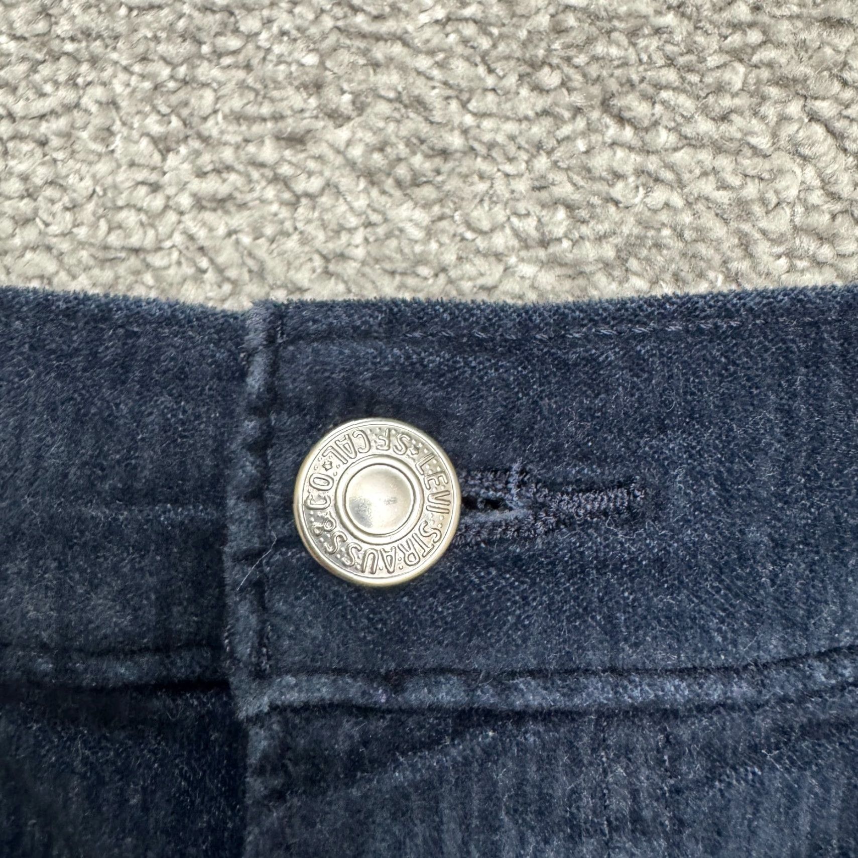Levi's Levi's Mile High Rise Super Skinny Corduroy Pants Womens 31 Navy Blue Stretch Corduroy Levis Skinny Regular High Rise Blue 31 Womens Pants Size 24" / US 00 / IT 34 - 4 Thumbnail