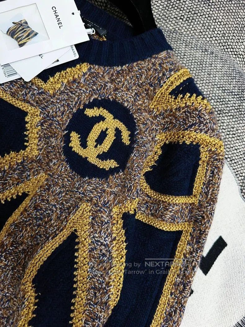 Chanel Chanel Blue Gold CC Knit Sweater . Size US M / EU 48-50 / 2 - 2 Thumbnail