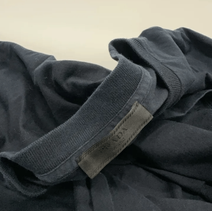 Prada Prada Long Sleeve T-shirt Size US M / EU 48-50 / 2 - 5 Thumbnail