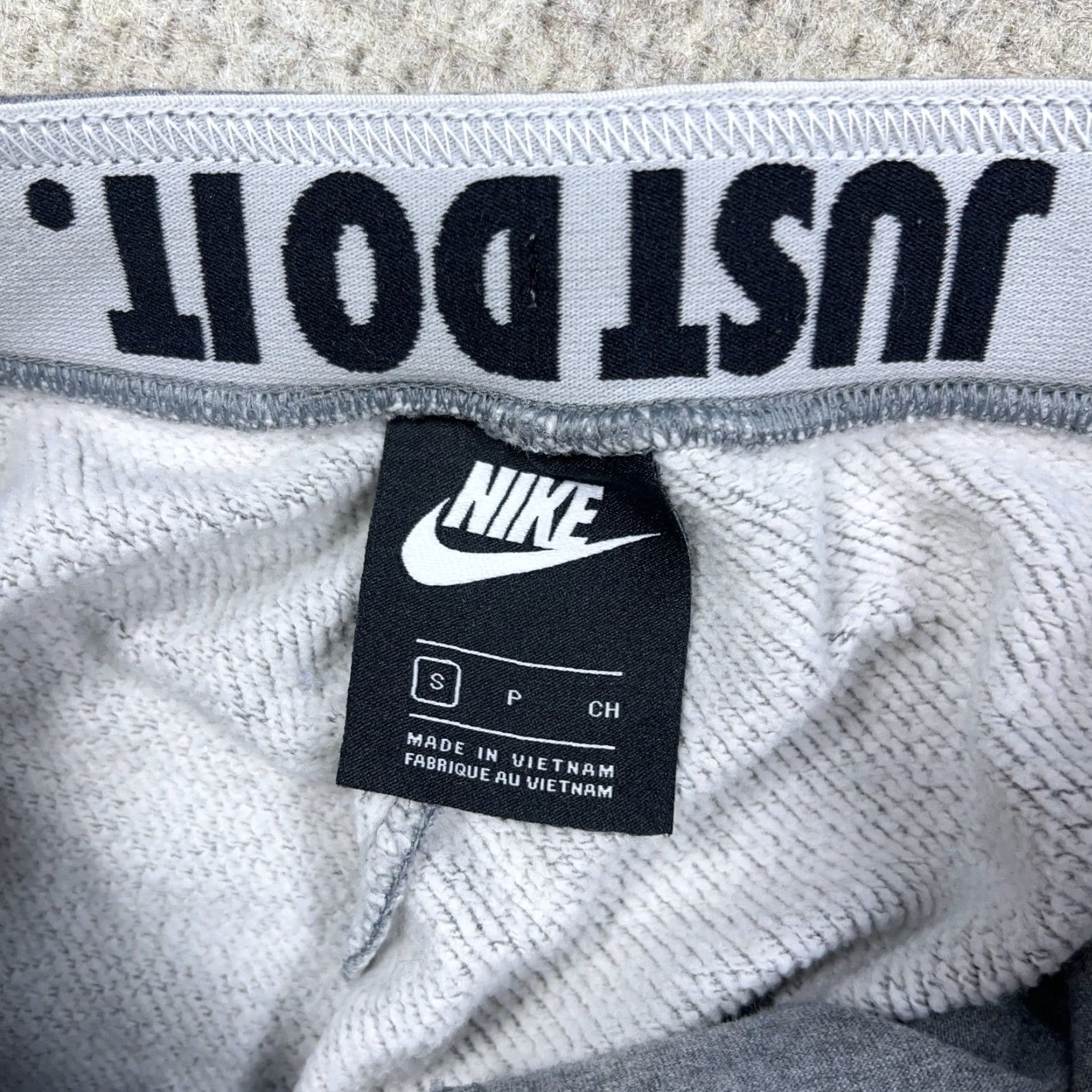 Nike Nike Sweatpants Men Small Heather Gray Jogger Swoosh Tapered Leg Pockets Casual Activewear Classic Size US 29 - 3 Thumbnail