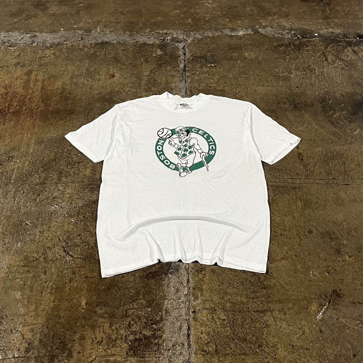NBA × Vintage Vintage 80s 90s Boston Celtics NBA Logo Graphic Tee Shirt Size US L / EU 52-54 / 3 - 1 Thumbnail
