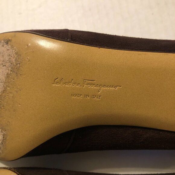 Salvatore Ferragamo women's leather suede pump size: 8.5 2AA