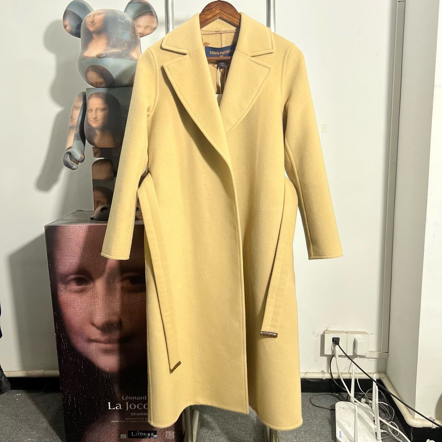 Louis Vuitton Louis Vuitton Wool Coat S Women Size S / US 4 / IT 40 - 1 Thumbnail
