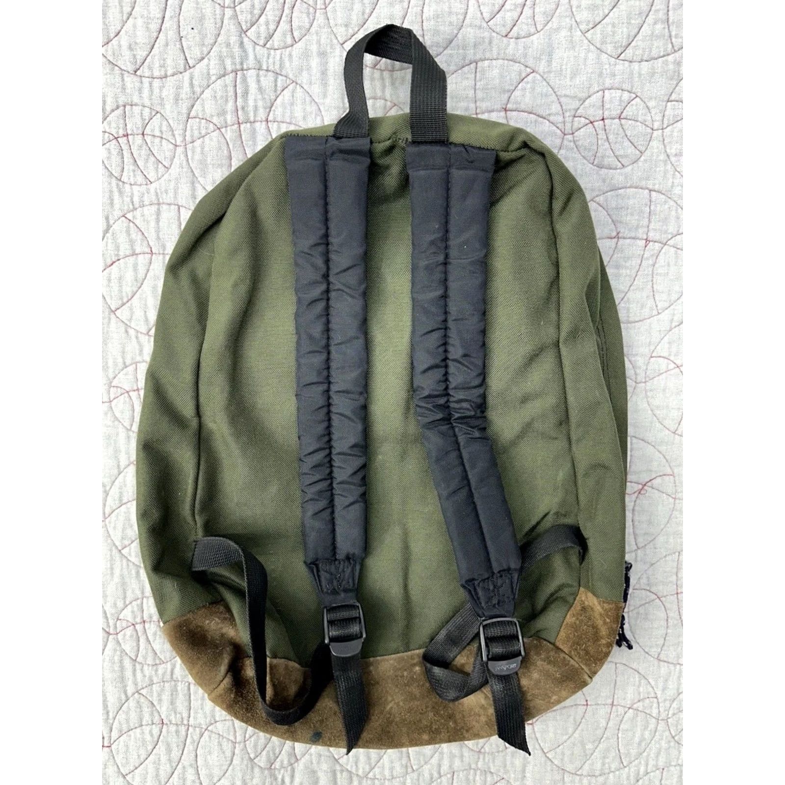 Jansport VINTAGE Jansport Backpack Green USA Leather Bottom Made In Unisex Adults Medium Size US 31 - 4 Thumbnail