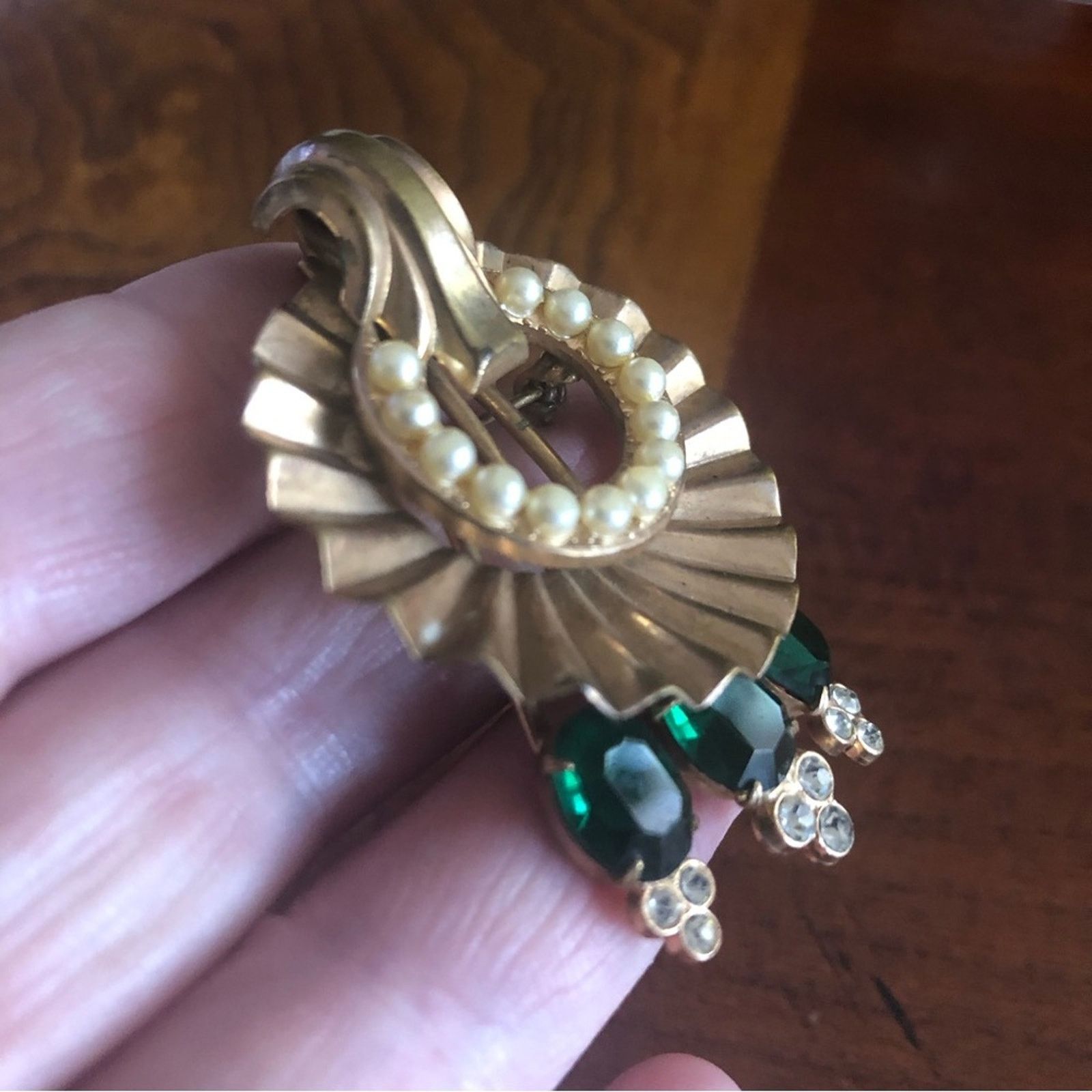 Other Antique art deco emerald stone pearl accent brooch pin Size ONE SIZE - 6 Thumbnail