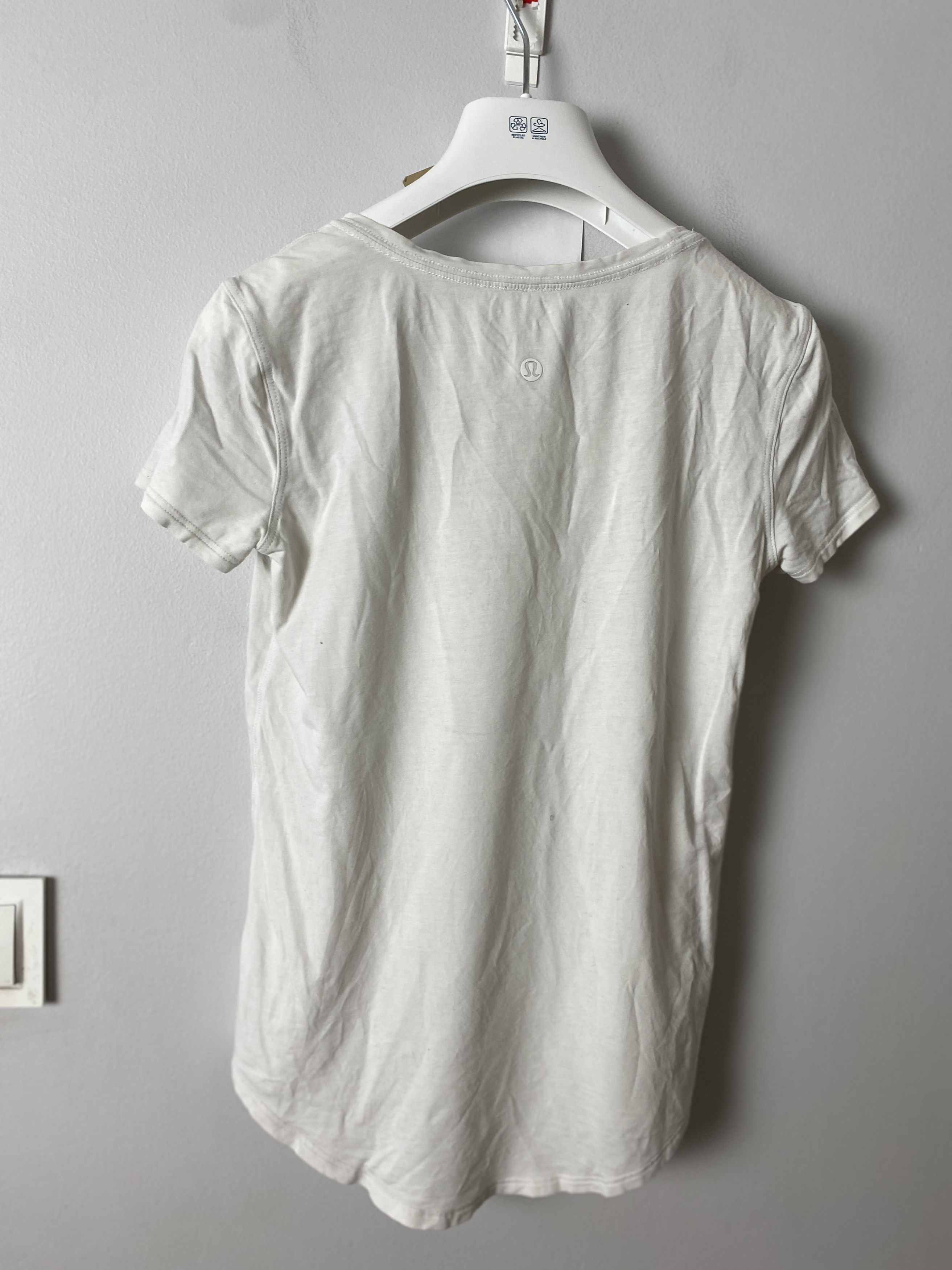 Lululemon Lululemon short sleeve t-shirt tee small logo Size S / US 4 / IT 40 - 4 Thumbnail