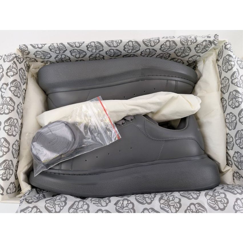 Alexander McQueen o1rshd1 Leather Oversized Sneaker in Lead Pencil Size US 10 / EU 43 - 19 Thumbnail