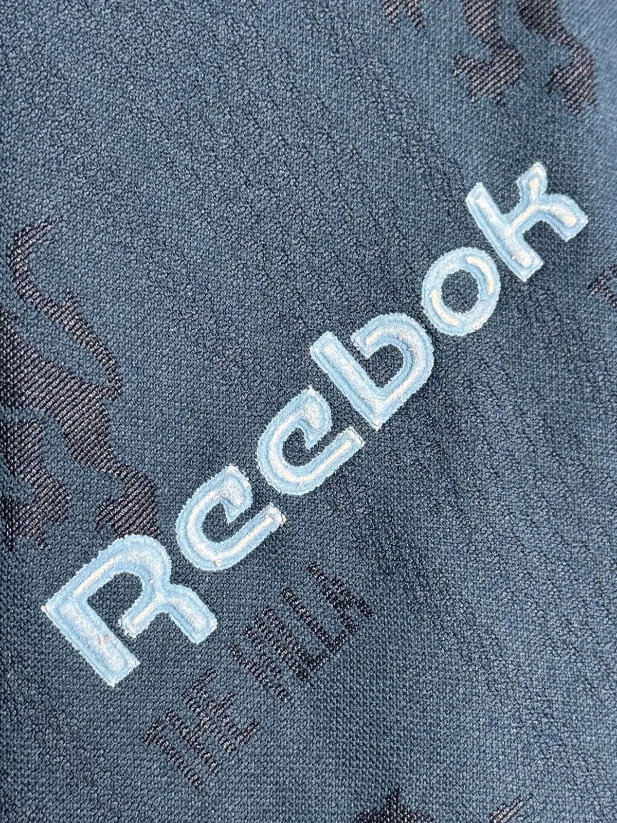 Reebok Aston Villa 96/97 Away Football Jersey Size US M / EU 48-50 / 2 - 10 Thumbnail
