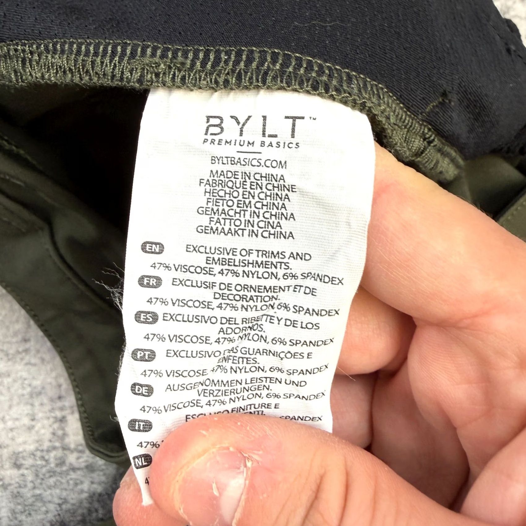 Vintage BYLT Everyday Pants 2.0 Mens 34 Green Chino Tapered 30in Inseam Stretch Flat Front 5-Pocket Casual Business Travel Pants Size US 34 / EU 50 - 7 Thumbnail