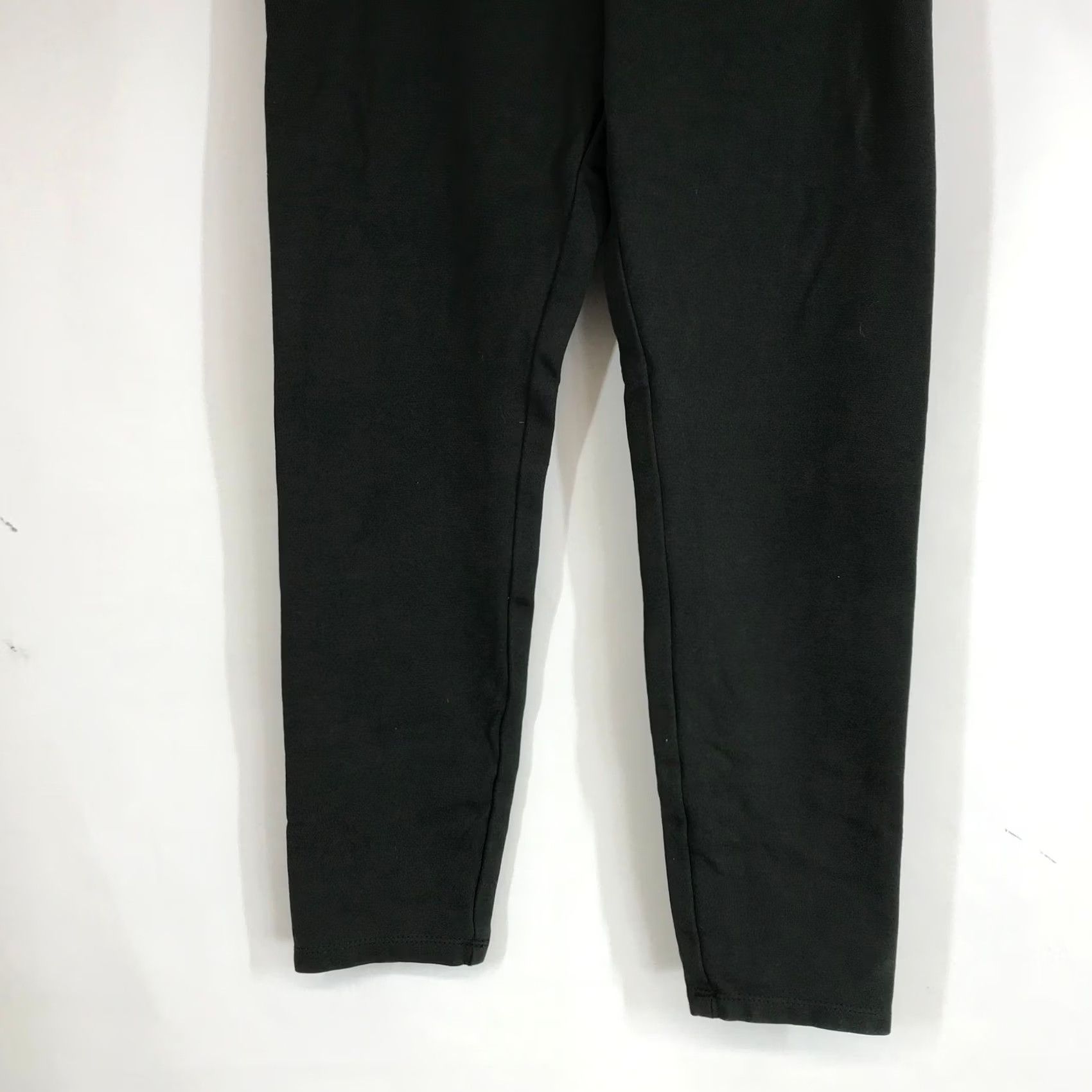 Vintage VINTAGE Daily Ritual Women's Black Knit High Waisted Leggings Size Medium Size 32" / US 10 / IT 46 - 3 Thumbnail