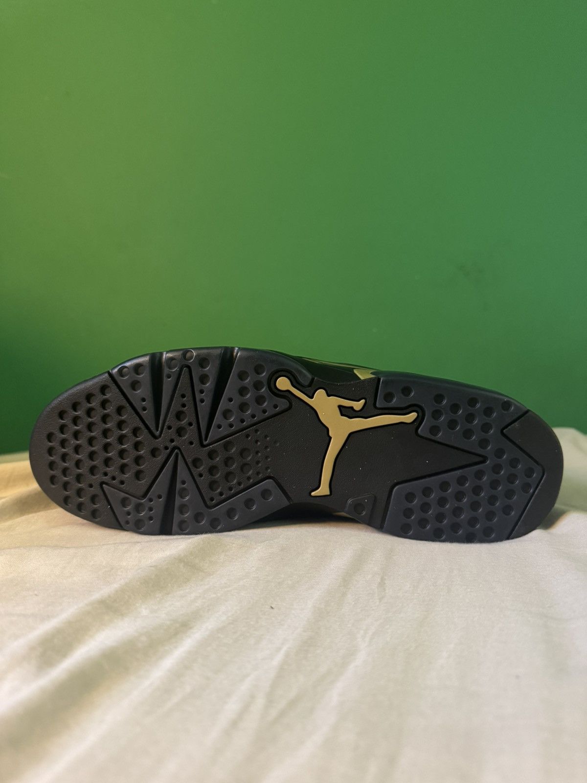 Jordan Brand Jordan mvp black metallic gold 2024 Size US 11.5 / EU 44-45 - 5 Thumbnail