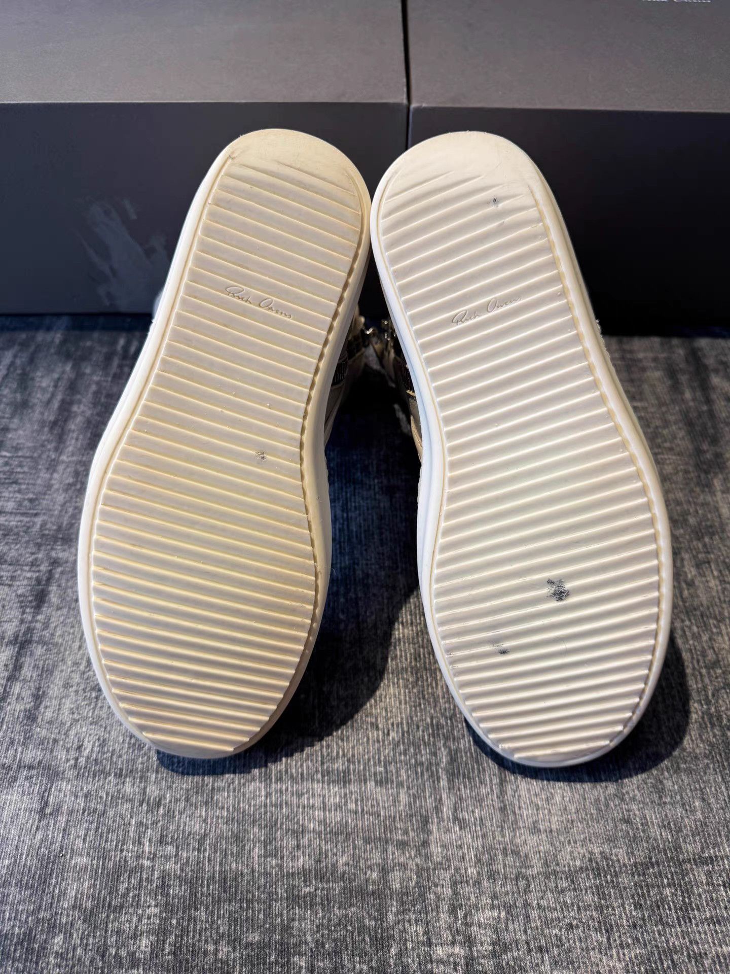 Rick Owens Rick Owens Mainline Ivory Triangle Sneakers Size US 7 / EU 40 - 6 Thumbnail