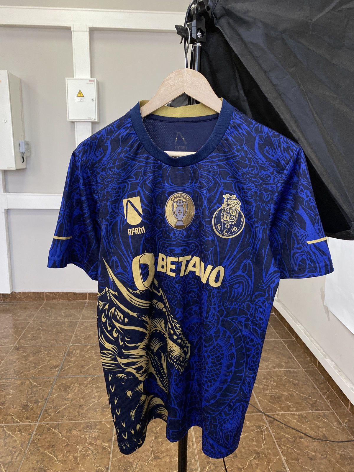 Japanese Brand FC Porto Japan Dragon Style Afrm Soccer Jersey T-Shirt Y2K Size US M / EU 48-50 / 2 - 1 Thumbnail
