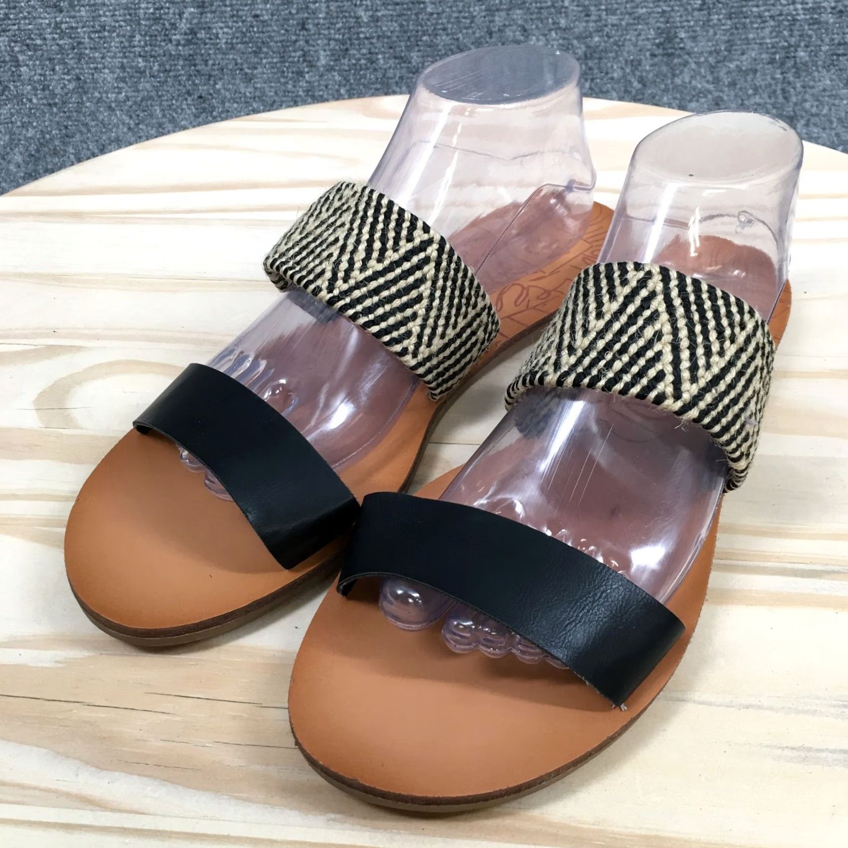 Dolce Vita DV by Dolce Vita Sandals Womens Slide Black Leather Two Strap Slip On Casual 11 Straps Leather DVSL etc Size US 11 / IT 41 - 3 Thumbnail