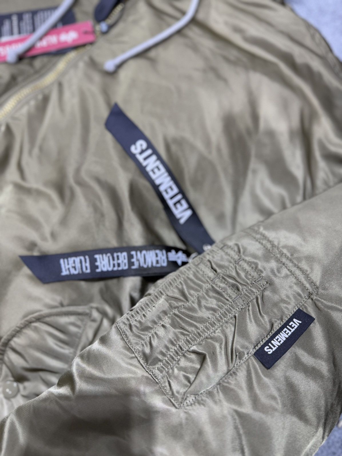 Vetements FW2018 - VETEMENTS - Alpha Industries - Reversible Jacket Size US L / EU 52-54 / 3 - 6 Thumbnail