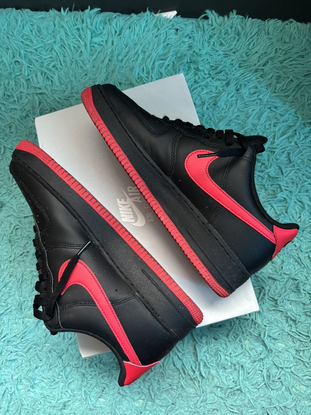 Nike Nike Air Force 1s Size US 9.5 / EU 42-43 - 3 Thumbnail