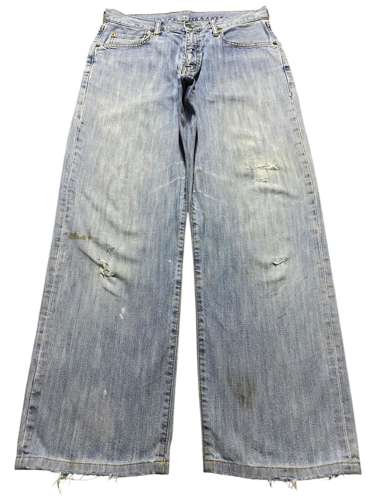 Japanese Brand Vintage Japanese Brand Uniqlo Light Wash Baggy Jeans Size US 32 / EU 48 - 1 Thumbnail