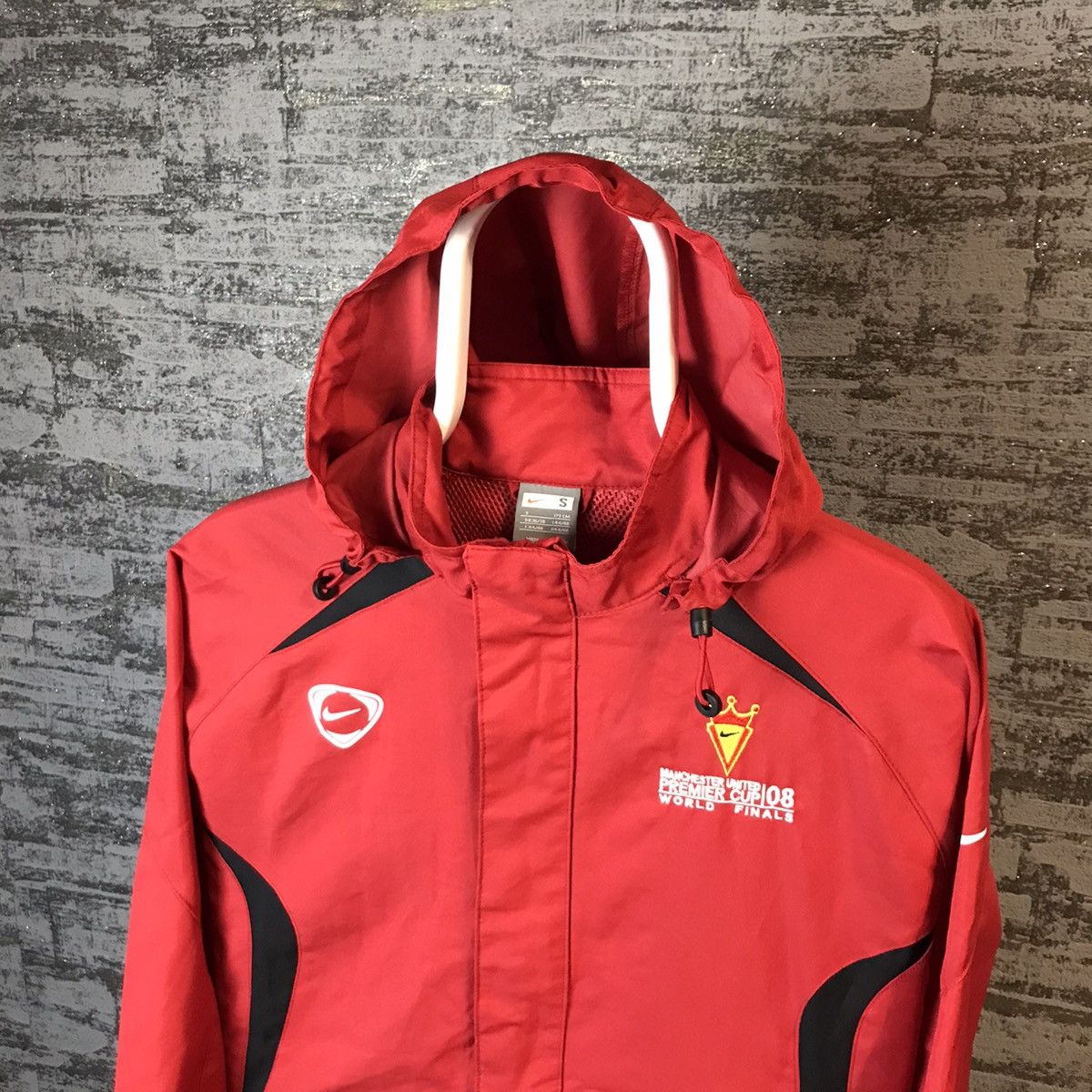 Vintage Vintage Nike Manchester United Soccer Jacket premier cup 08 Size US S / EU 44-46 / 1 - 2 Thumbnail