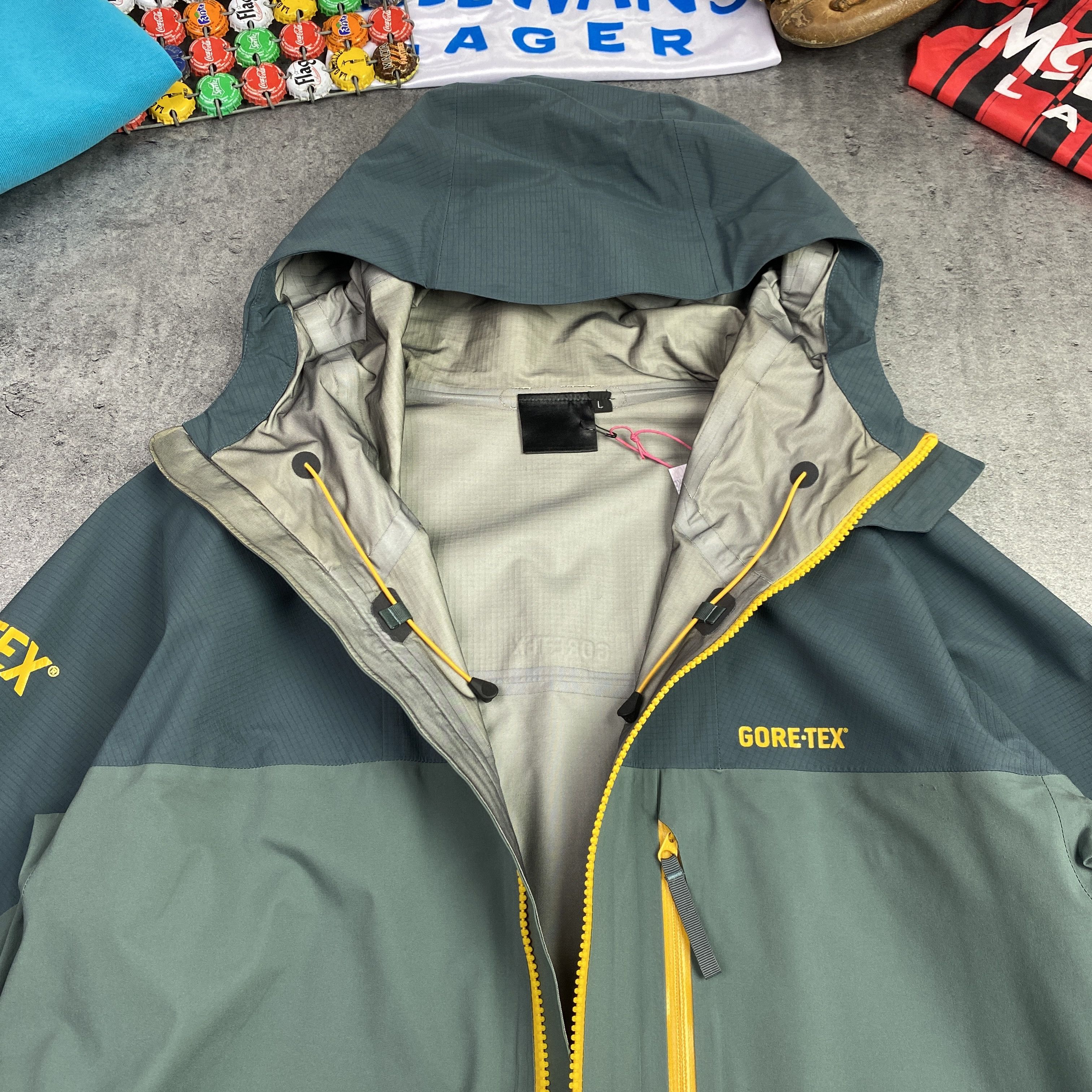 Goretex Men's Gore-Tex C-Knit Jacket - L Size US L / EU 52-54 / 3 - 3 Thumbnail