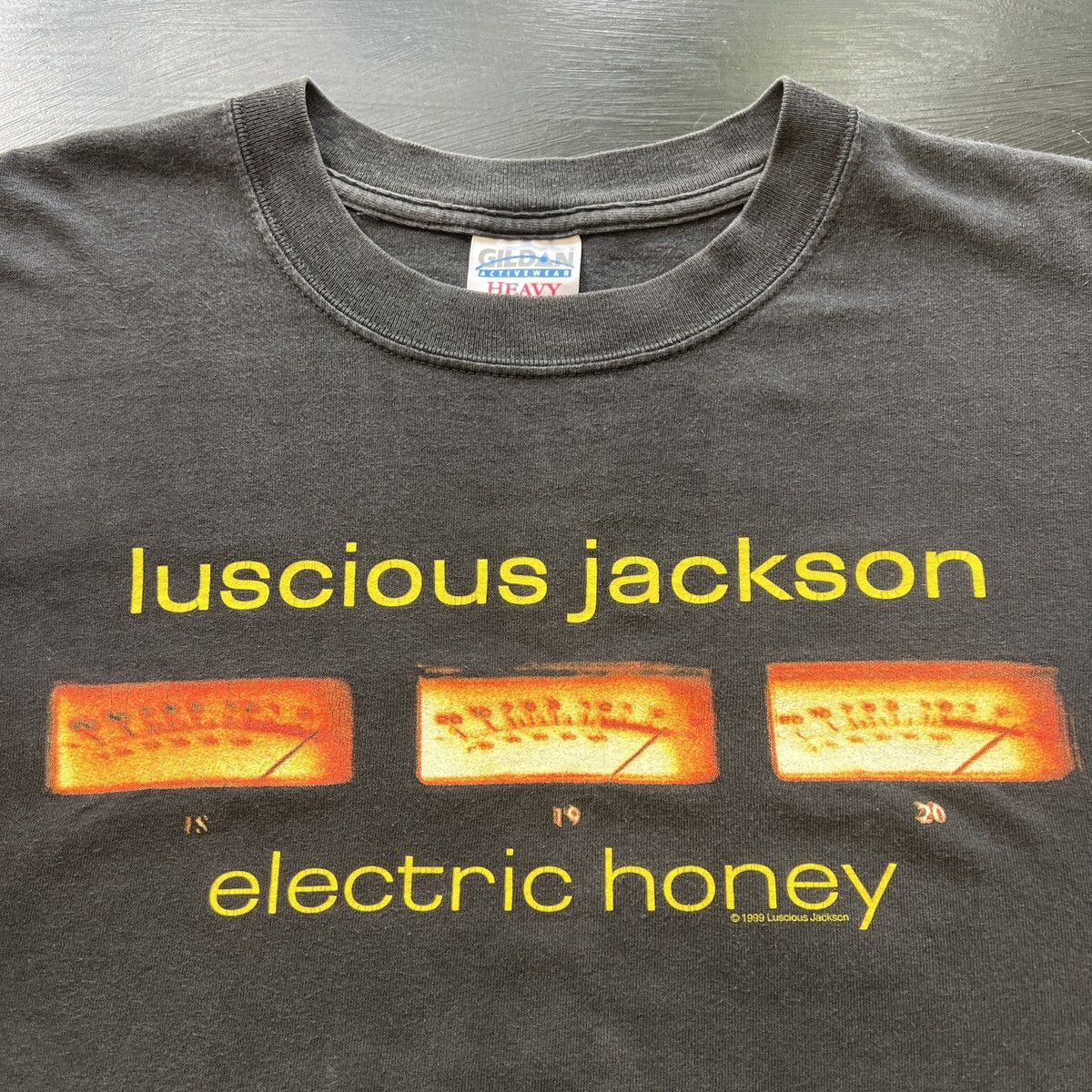Band Tees 1999 Luscious Jackson Electric Honey Band Tour Tee Shirt Size US XL / EU 56 / 4 - 2 Thumbnail