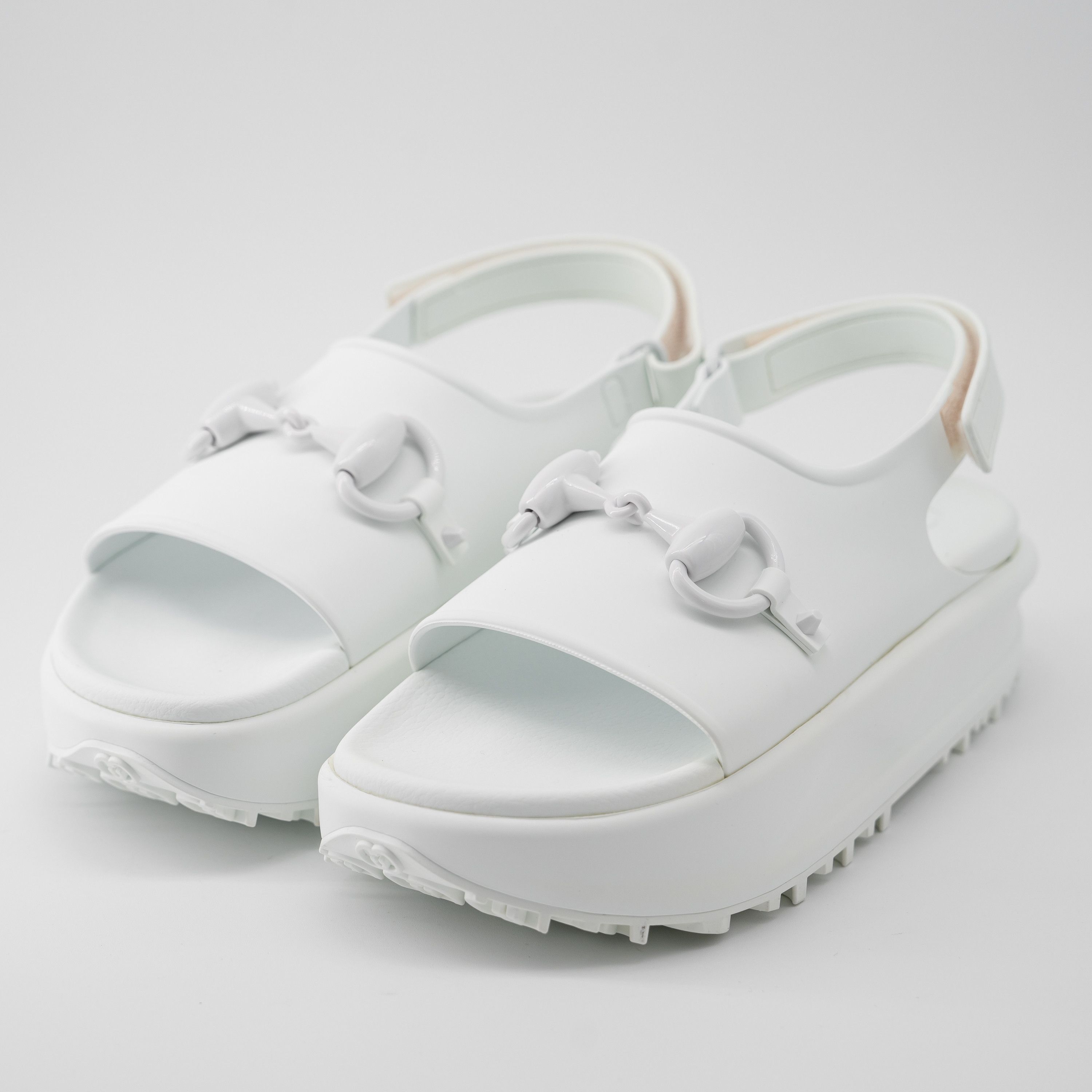 40G 10 US Gucci Rubber Horsebit Platform Slide Sandals White
