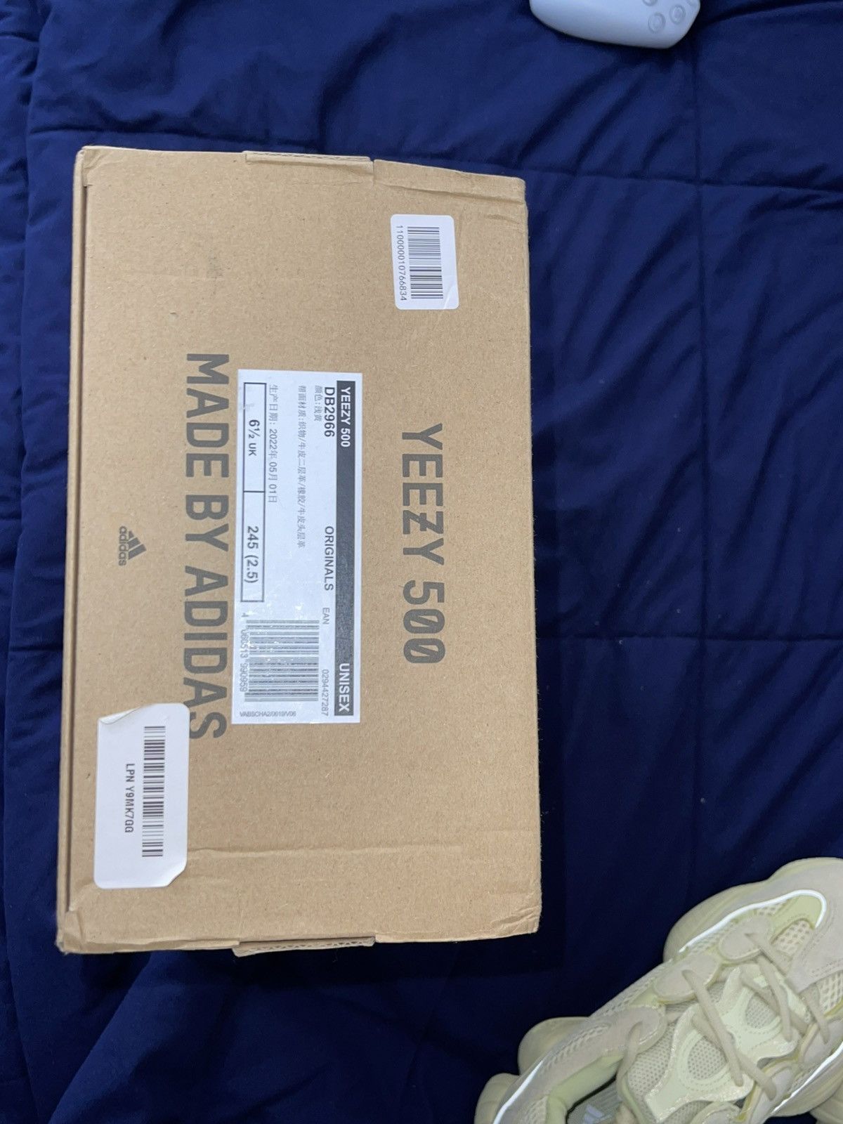 Adidas × Kanye West Yeezy 500 ‘Supermoon Yellow’ Size US 7 / EU 40 - 6 Thumbnail