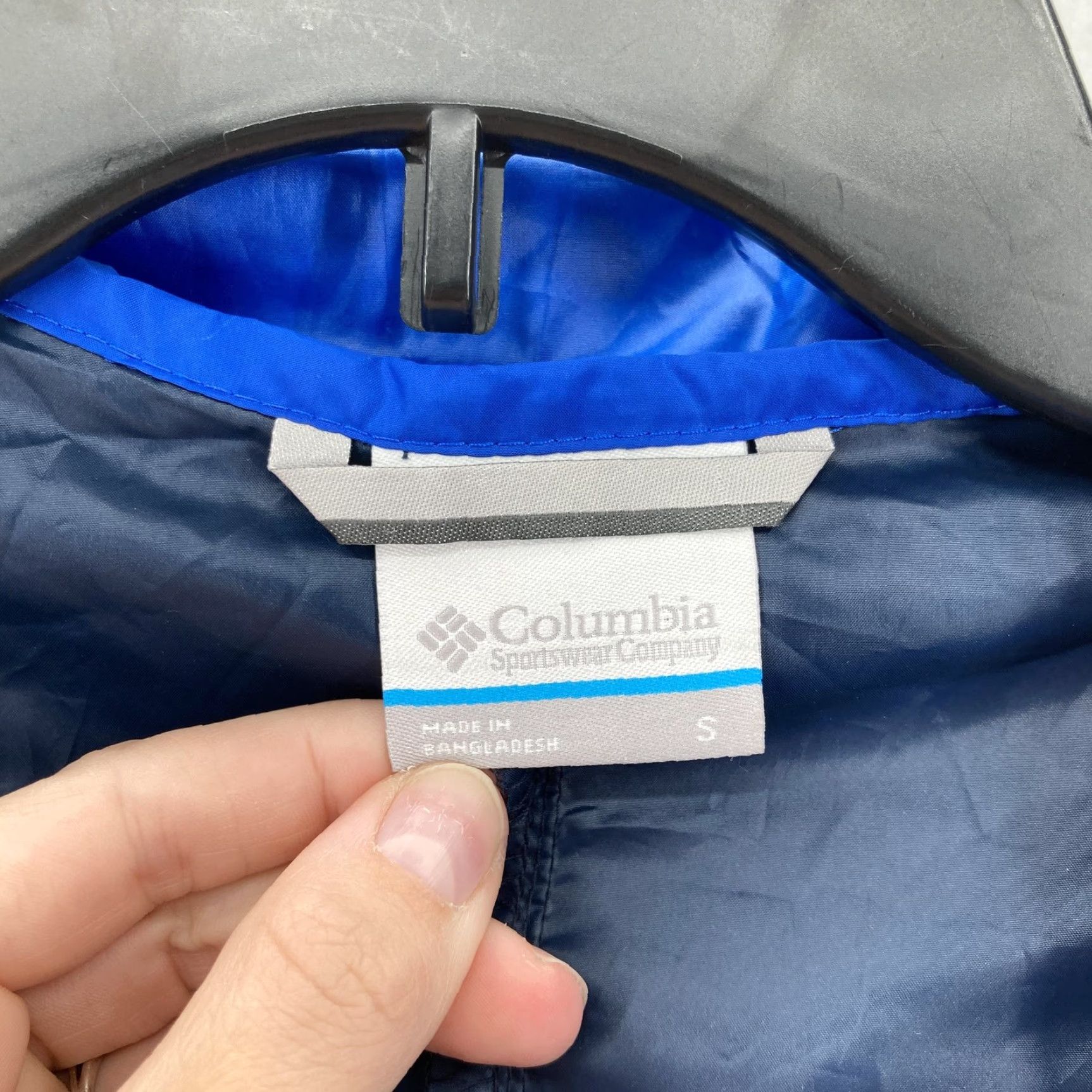 Vintage Columbia Jacket Mens Small Blue Challenger Windbreaker Hooded Outdoors Size US S / EU 44-46 / 1 - 4 Thumbnail