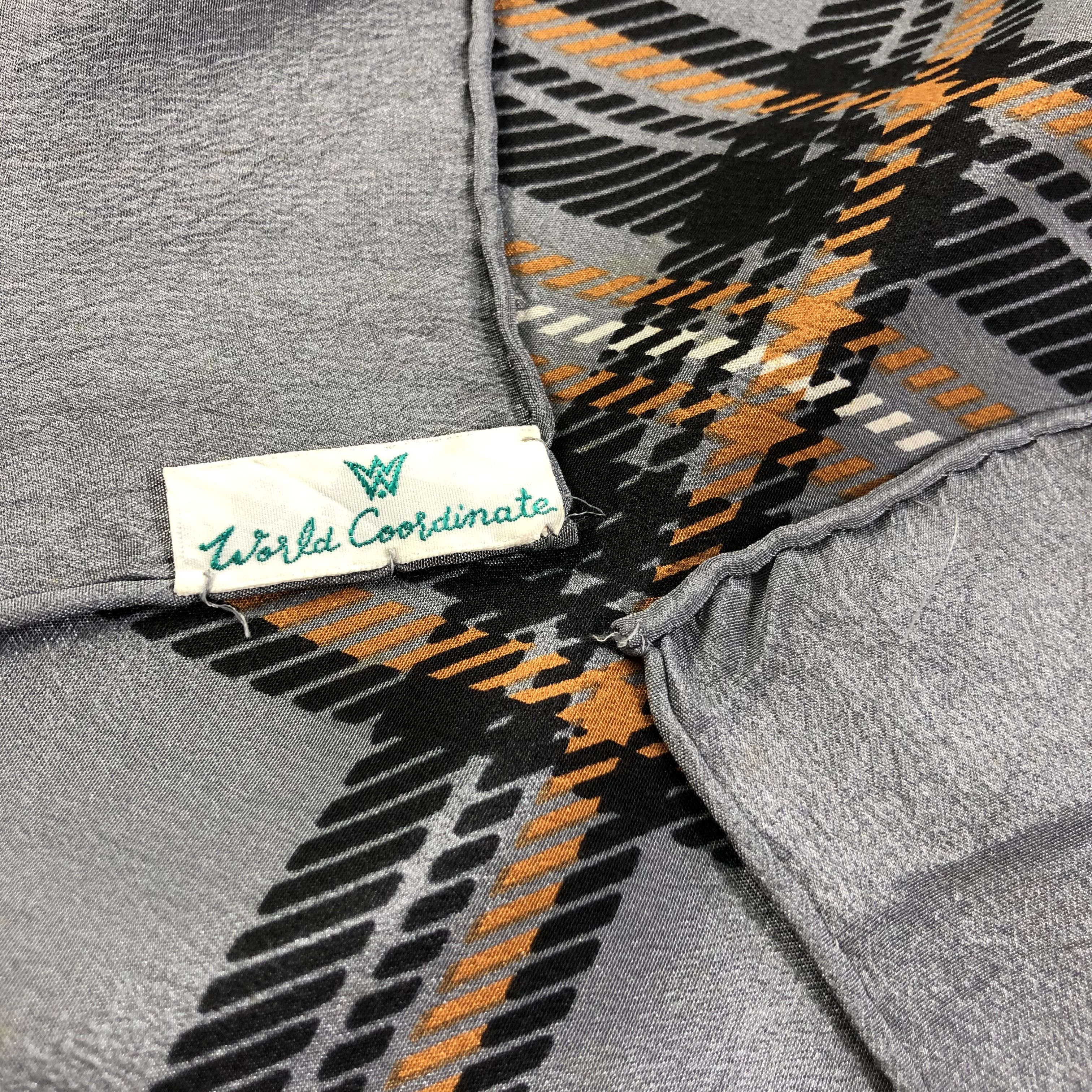 Vintage Vintage World Coordinate Hand Rolled Silk Scarf M536 Size ONE SIZE - 4 Thumbnail
