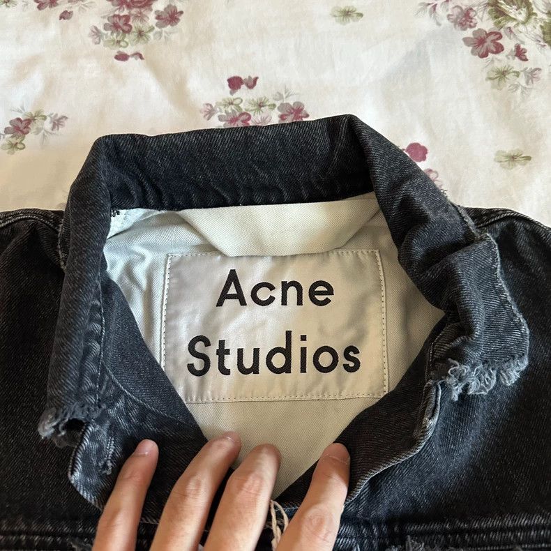 Acne Studios Acne Studios Black stitching deconstructs the denim jacket Size US XL / EU 56 / 4 - 5 Thumbnail