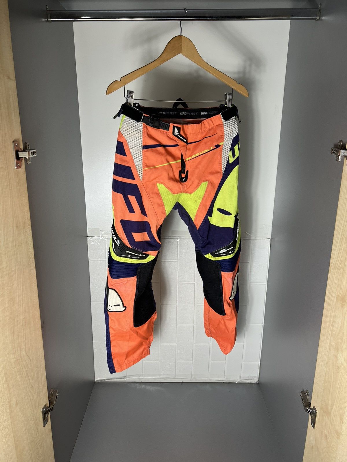 NASCAR UFO PLAST MOTORCYCLE PANTS RACING BIKE CYCLE RETRO Y2K 90s Size US 28 / EU 44 - 4 Thumbnail