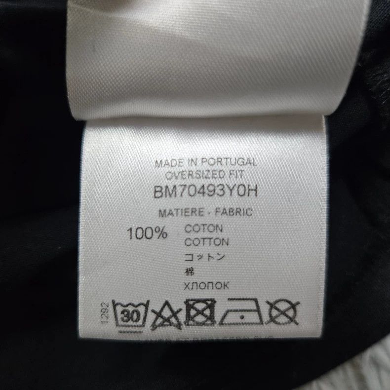 Givenchy Givenchy Shark Printed Short Sleeve T-Shirt Size US M / EU 48-50 / 2 - 6 Thumbnail