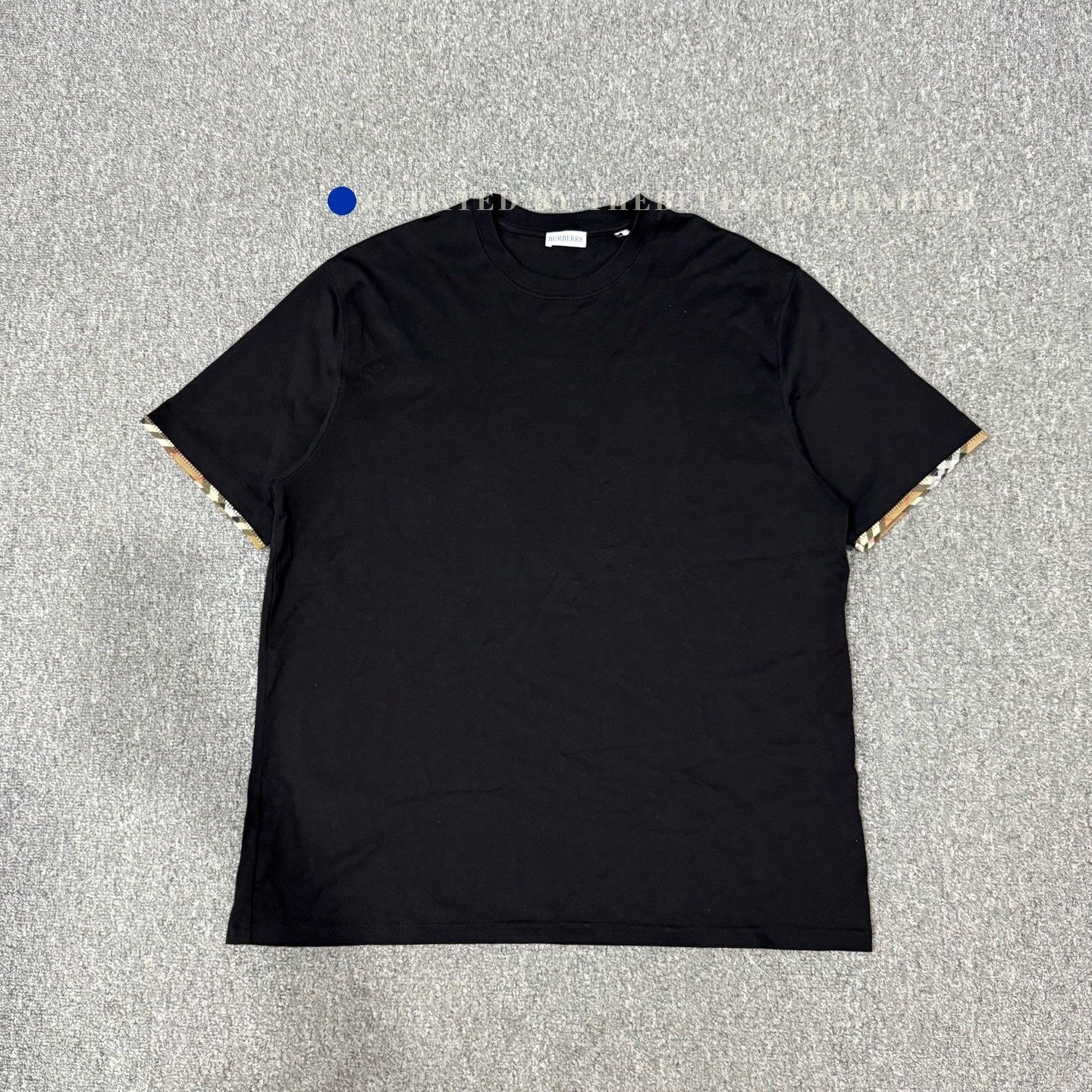 Burberry Burberry Black Cuff Check Short-Sleeve Size US L / EU 52-54 / 3 - 1 Thumbnail
