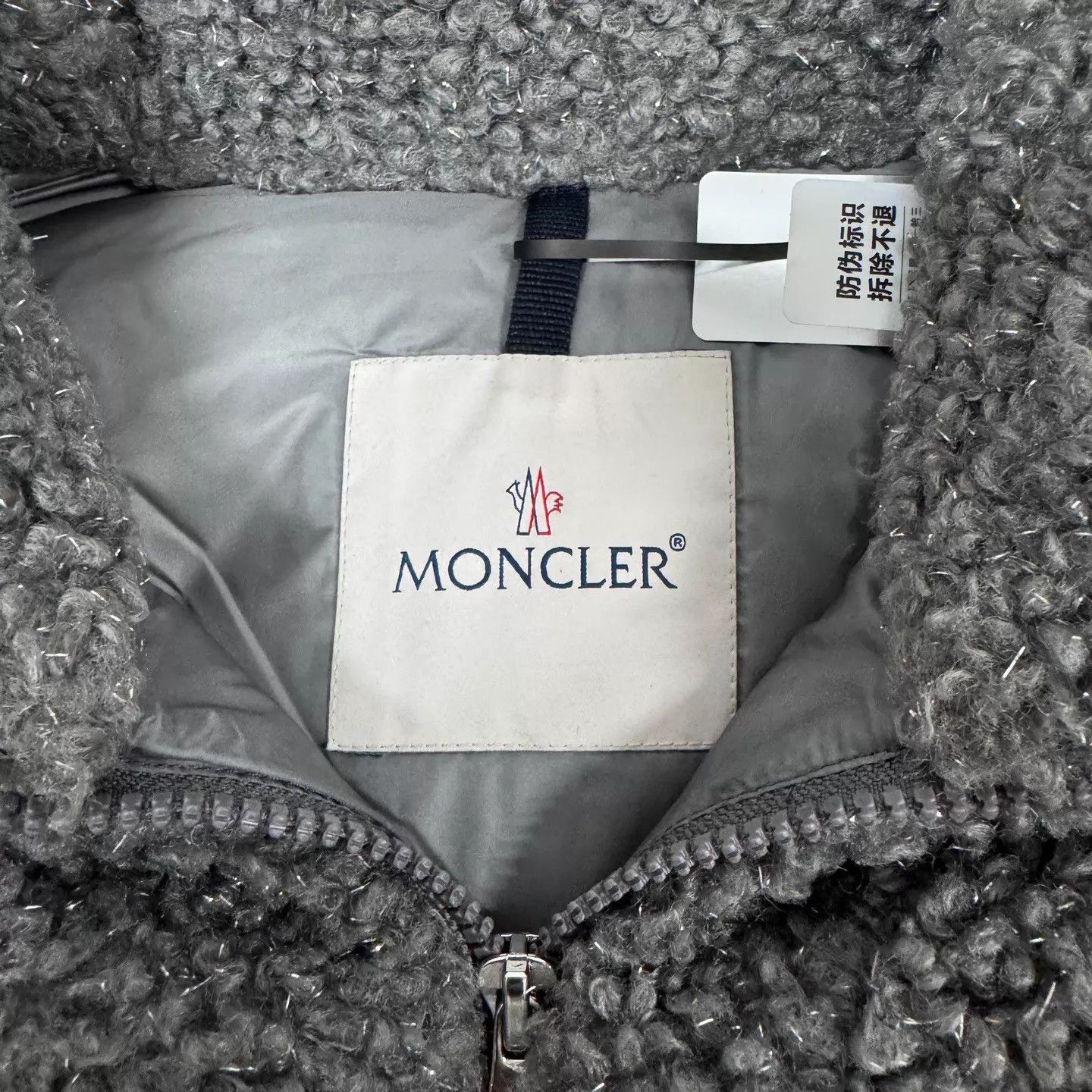 Moncler Moncler Barbot Gray Teddy Lapel Short Puffer 2 Near New Size XS / US 0-2 / IT 36-38 - 6 Thumbnail