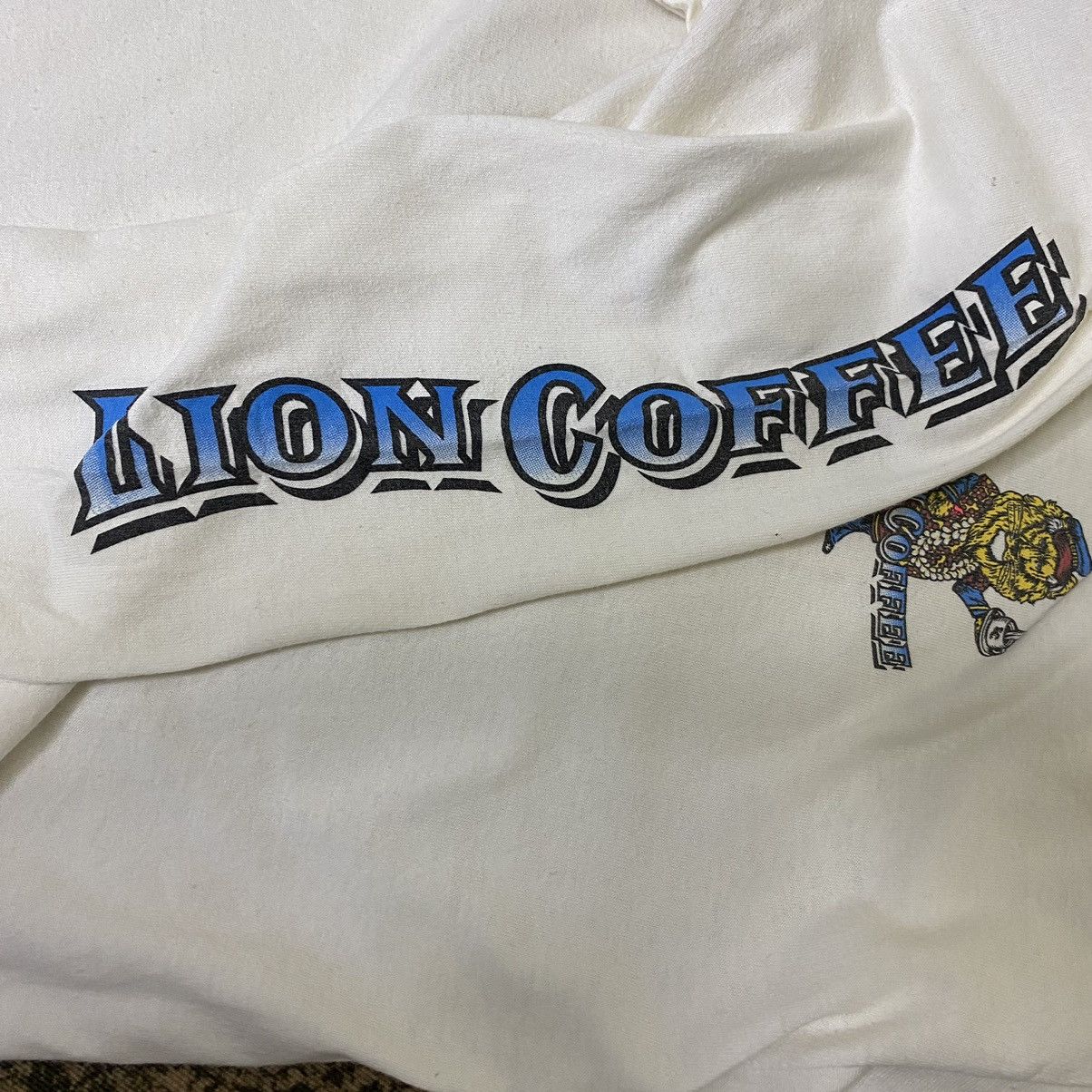 Vintage Vintage 2000s Lion Coffee Hawaiian Islands Promo L/S T Shirt Size US L / EU 52-54 / 3 - 3 Thumbnail