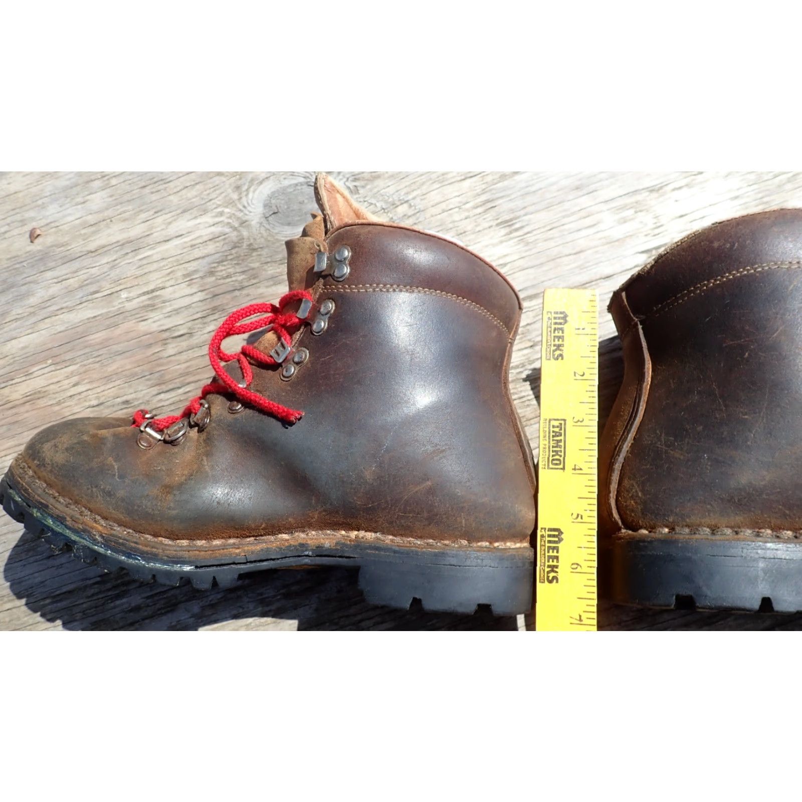 Vasque VINTAGE Vasque Leather Hiking Boots Mens 9 Brown 1982 80s 90s Distressed Leather Upper Leather Lining Leather Sole Read Size US 9 / EU 42 - 5 Thumbnail
