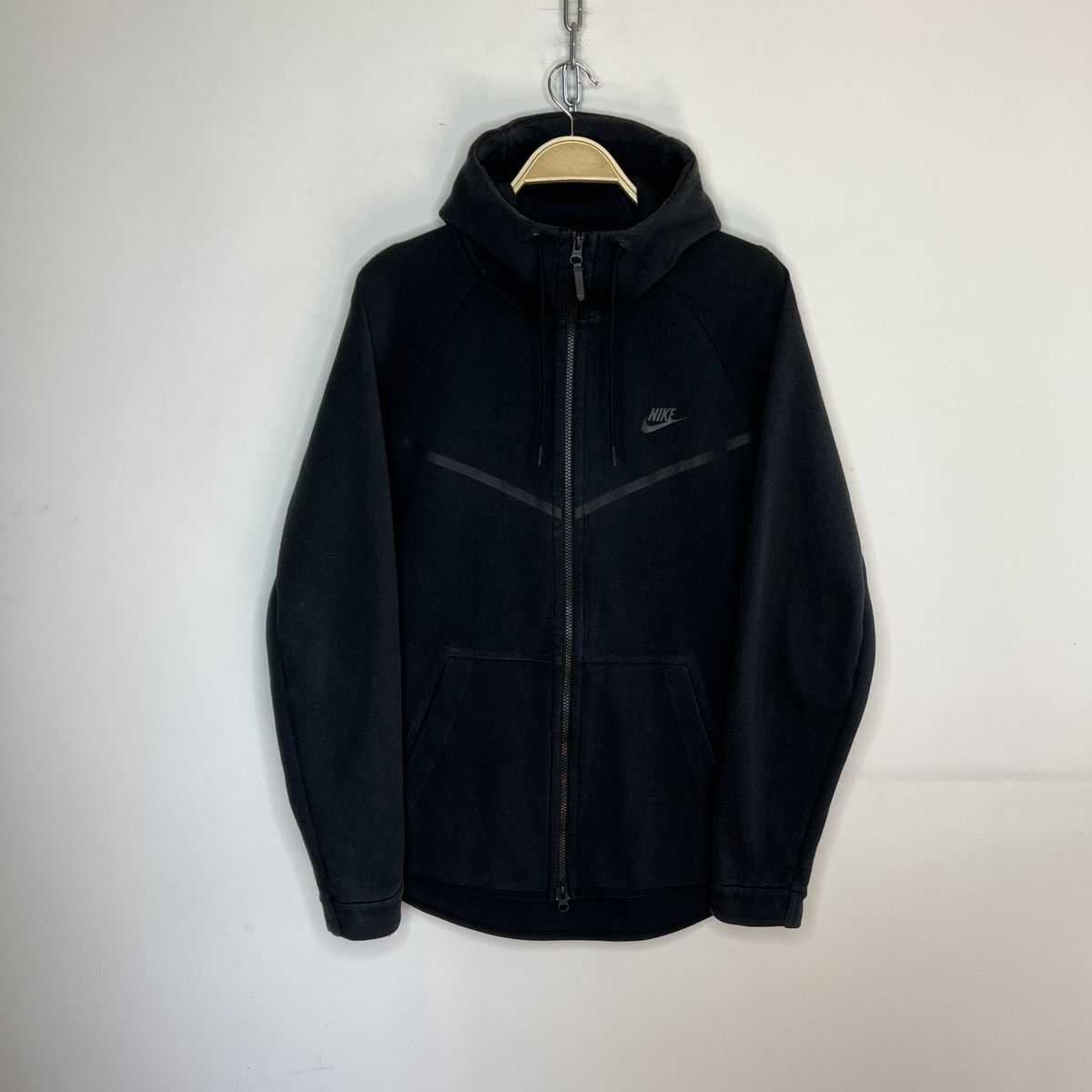 Nike Nike Tech Fleece Hoodie Black Jacket Zip Size US L / EU 52-54 / 3 - 1 Thumbnail