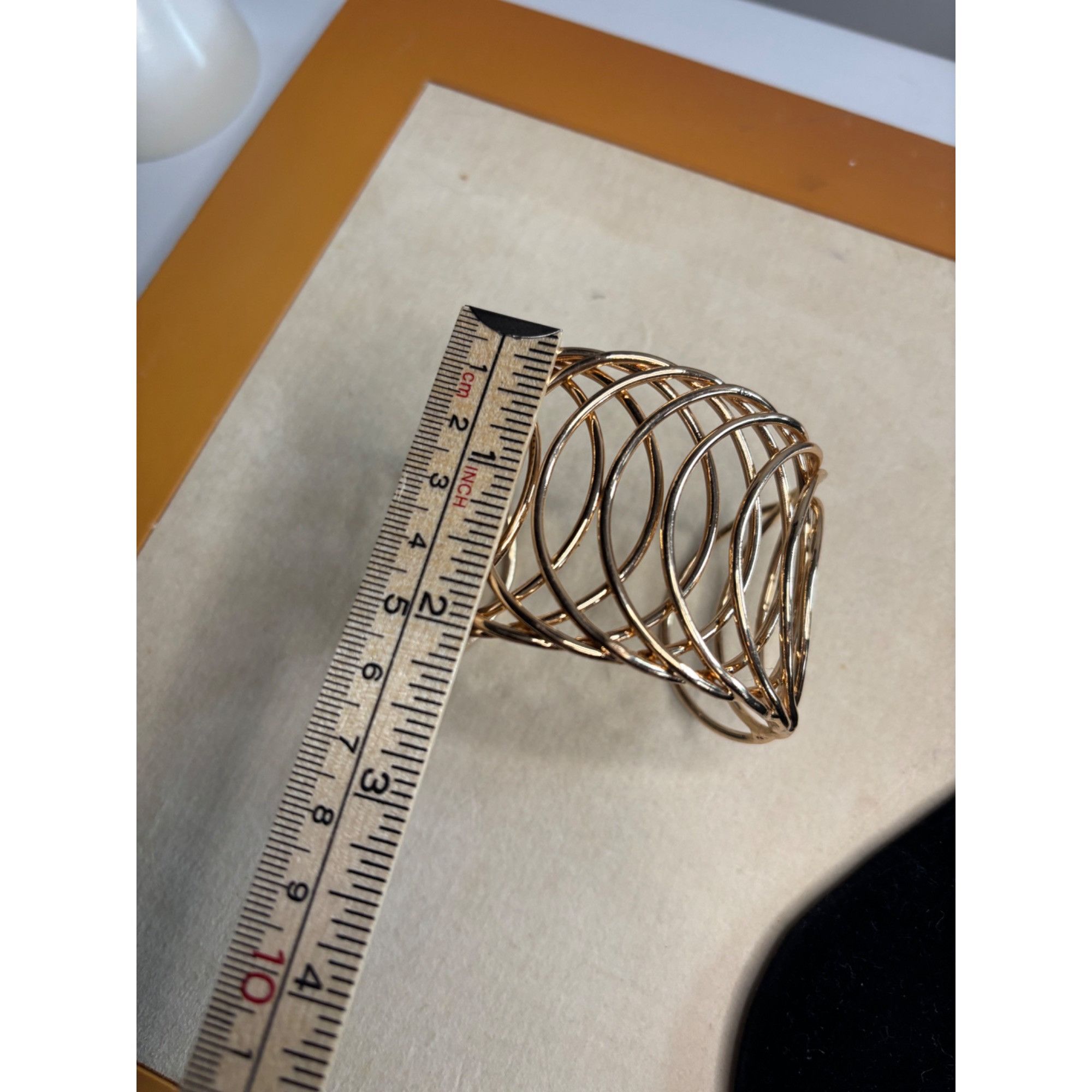 Other Vintage Gold-Toned Openwork Cuff Bracelet With Twisted Wire Size ONE SIZE - 6 Thumbnail
